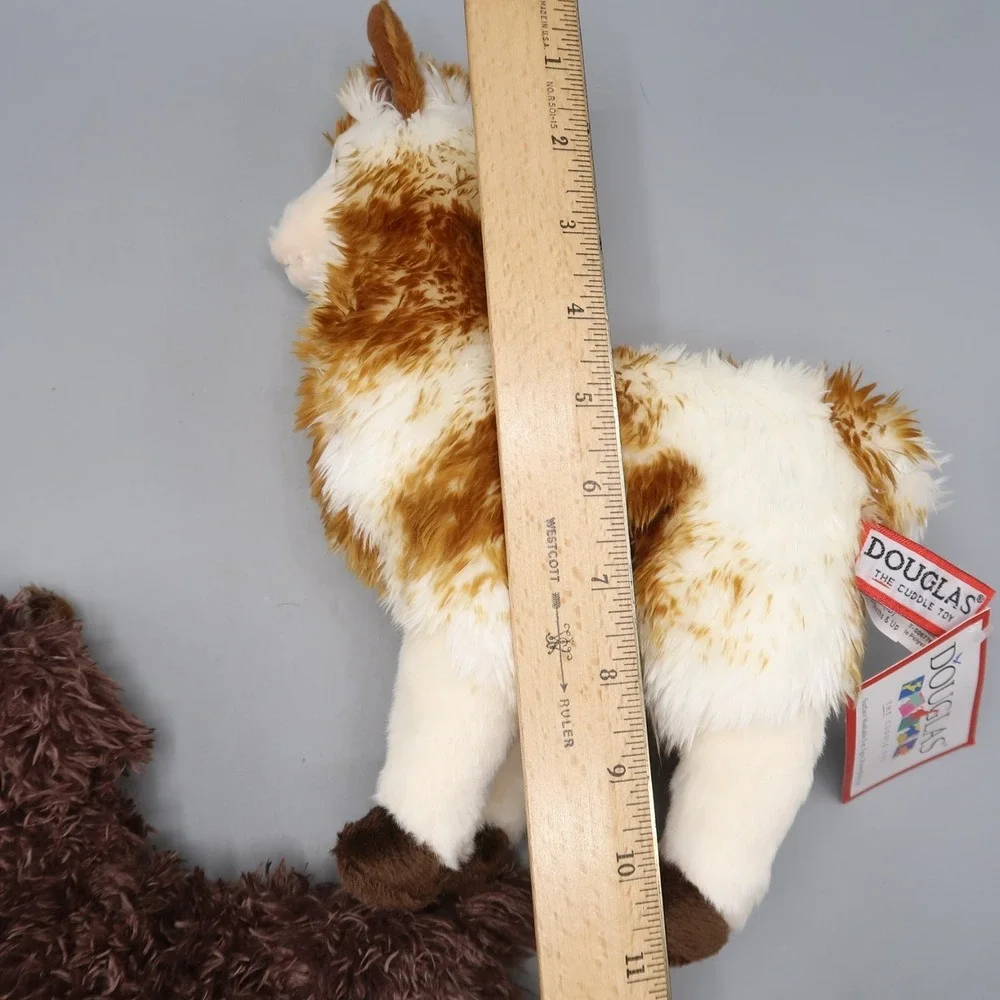2x DOUGLAS Toys Plush LLAMAS Alpacas Brown Tan White 10